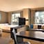 Hilton Chicago/Magnificent Mile Suites