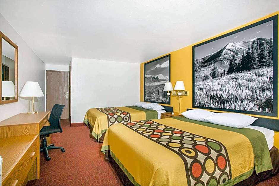 Super 8 by Wyndham Elko