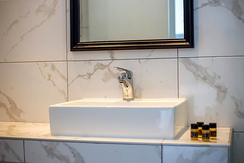 CasaStavris - Aparts & Pool Suites