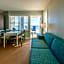Commander Hotel & Suites
