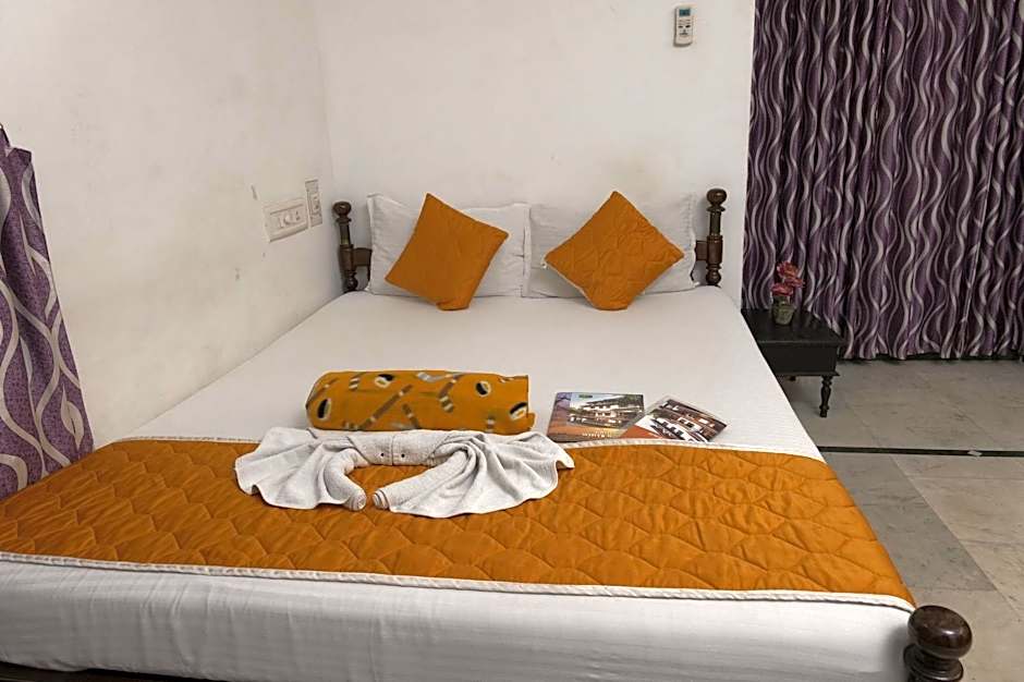 Hotel White Rose