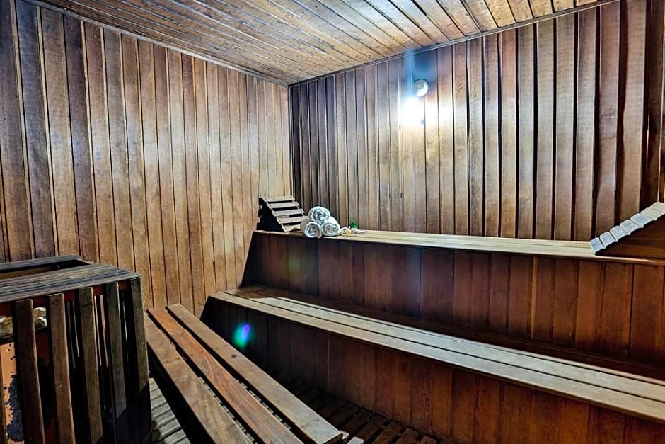 Amarilis Flat Service