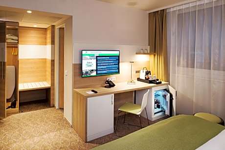 Premium King Room