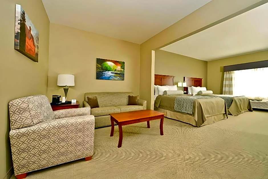 Green Mill Village Hotel & Suites, BW Signature Collection