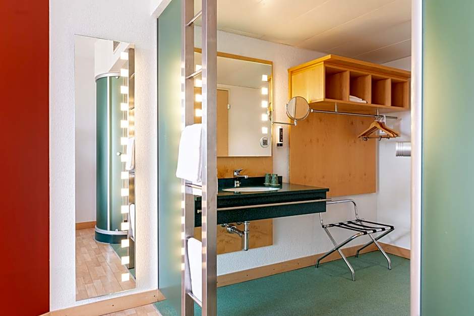 B&B Hotel Lully 3 Lakes