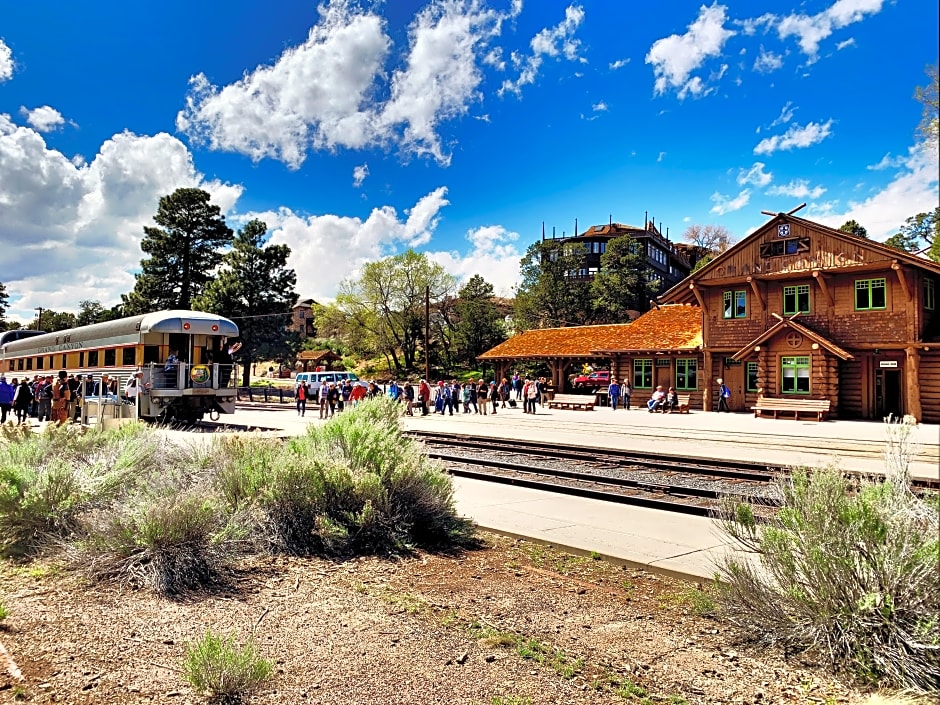 Grand Canyon Railway Hotel