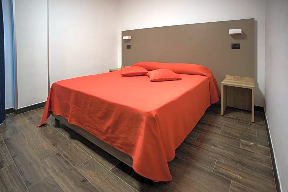 Tiby Hotel