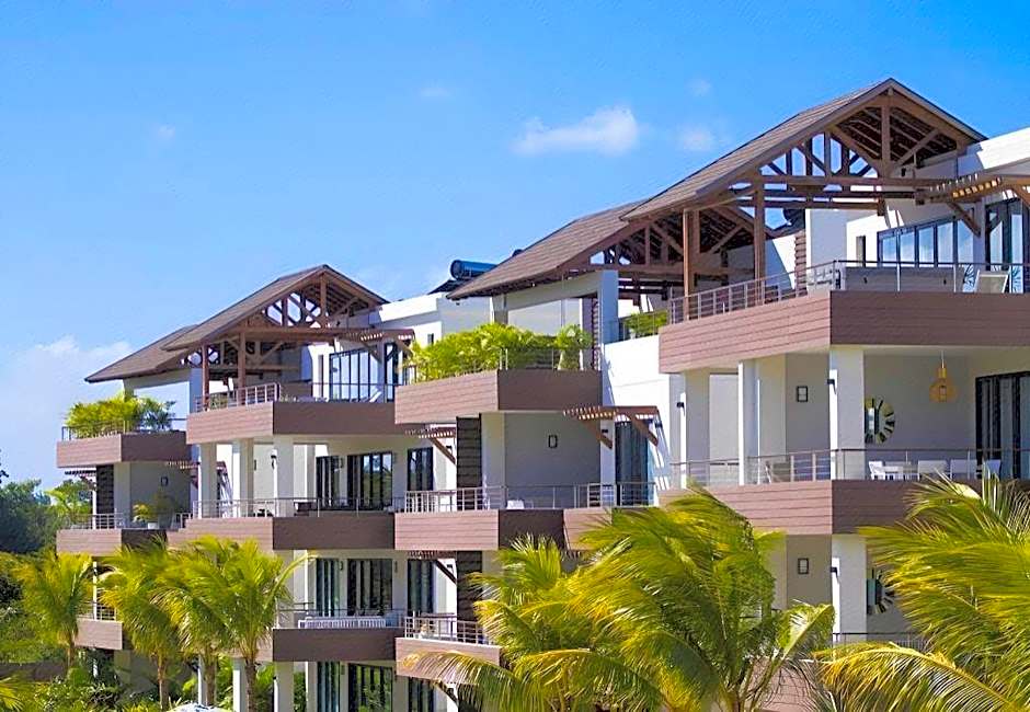 Choisy Les Bains Apartments with Lagoon Pool by LOV Mauritius