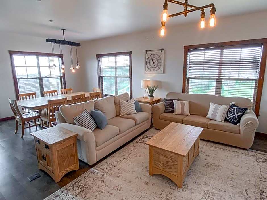 Remodeled Ski In-Out - 305 Soaring Eagle - Luxury!