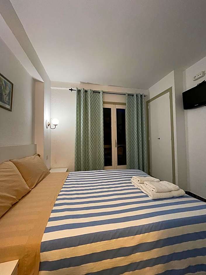 P&R hostals Maria Rosa