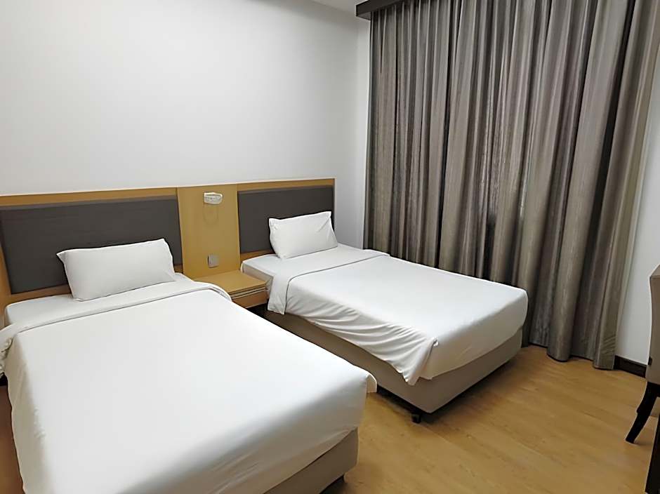 Imperial Suites Miri @ Diamond Tower Bay Resort Condominium