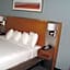 Clarion Hotel Bakersfield North