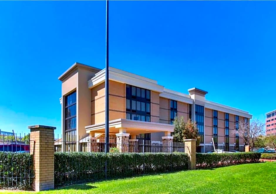 Heritage Inn Suites Houston/Sugar Land, Trademark by Wyndham