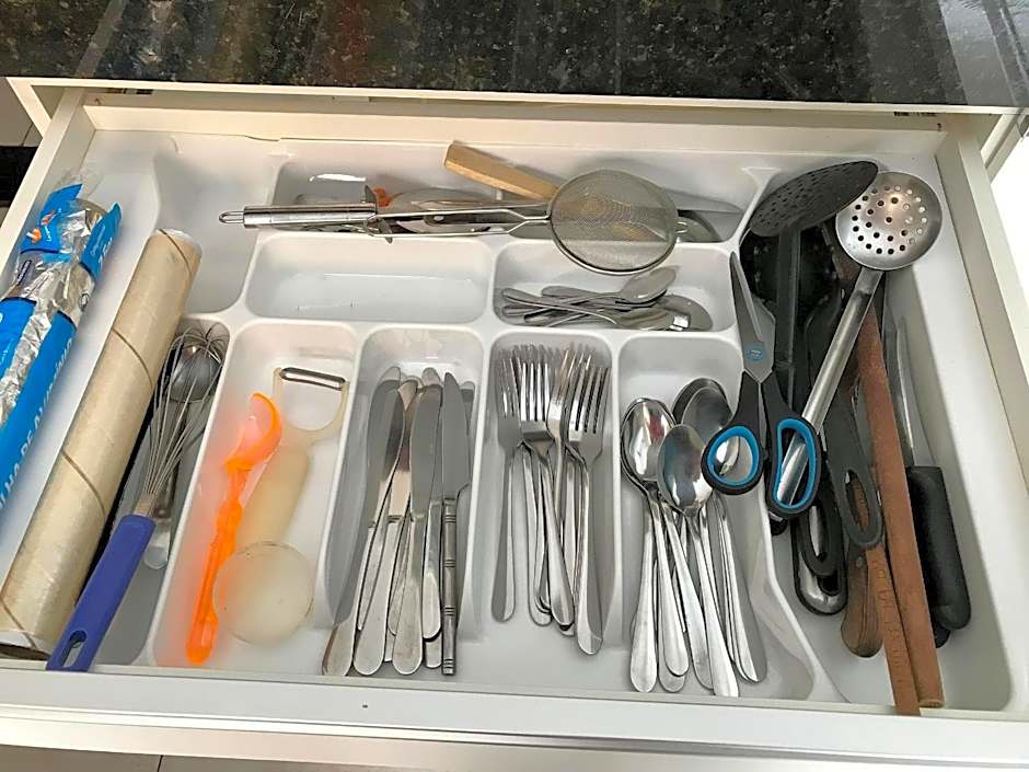 Edificio Casablanca, near T-63 Avenue, Shopping, Drugstore, Hospitals