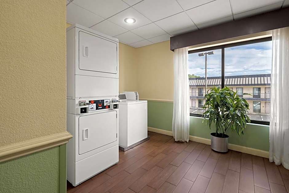 La Quinta Inn & Suites by Wyndham Florence