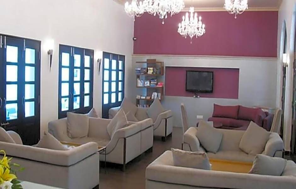 Silver Sands Hideaway Hotel