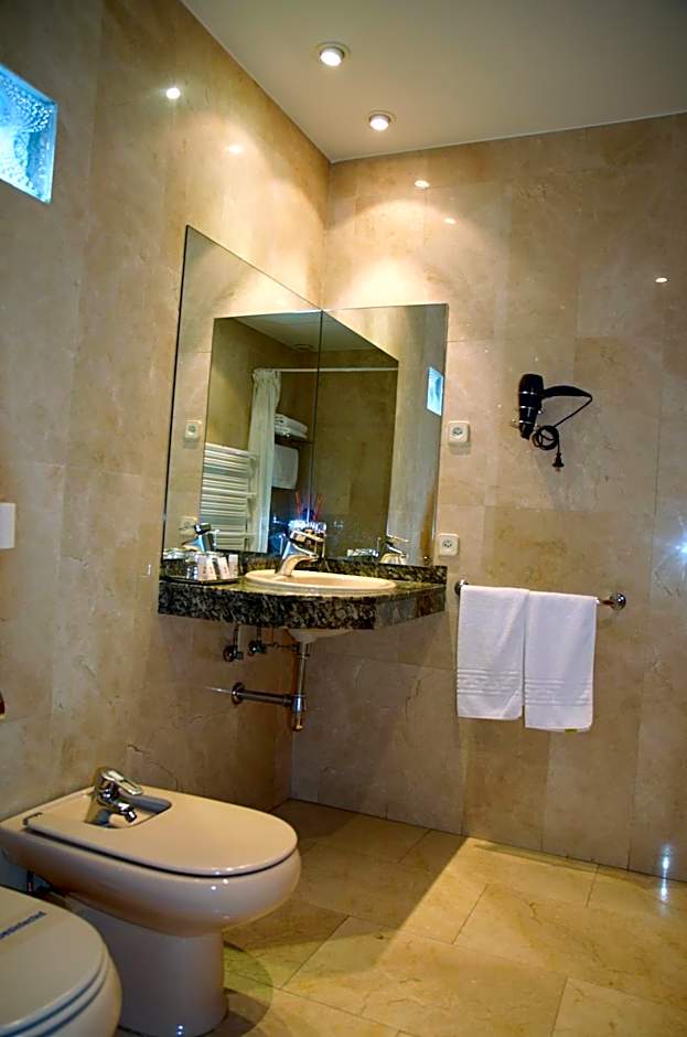 Hotel Suís