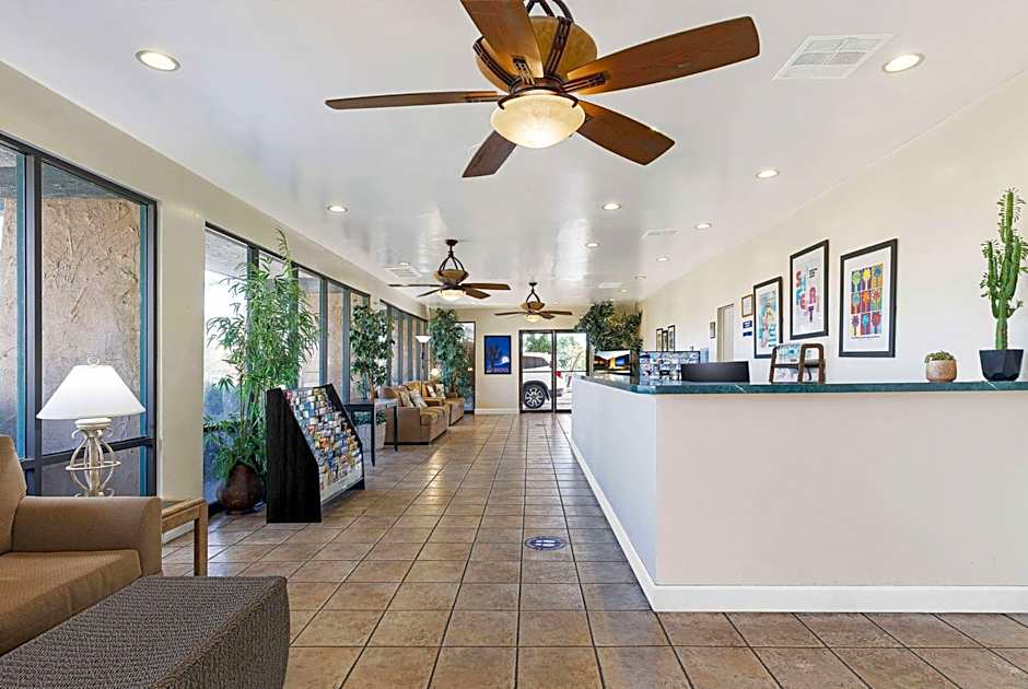 Travelodge by Wyndham Palm Springs