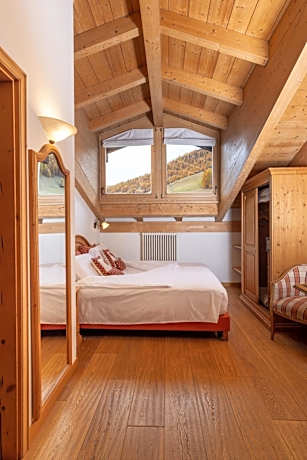 Superior Triple Room with Balcony