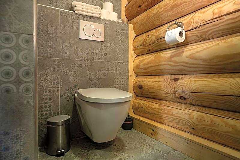 Pristava Lepena Village