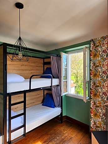 Bed in 4-Bed Mixed Dormitory Room
