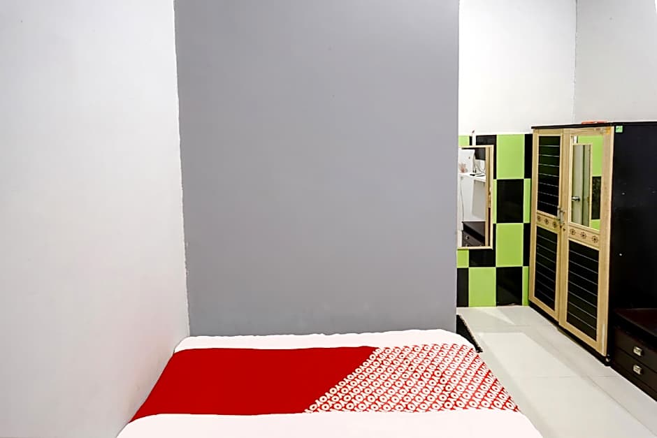 Hotel O Backpaker Seraya