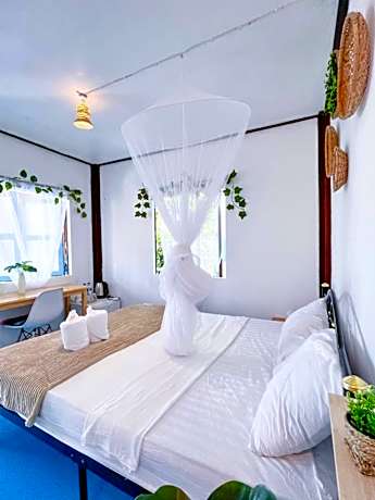 Bungalow with Sea View