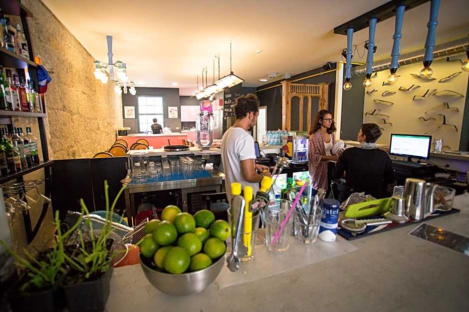 Nice Way Porto Hostel