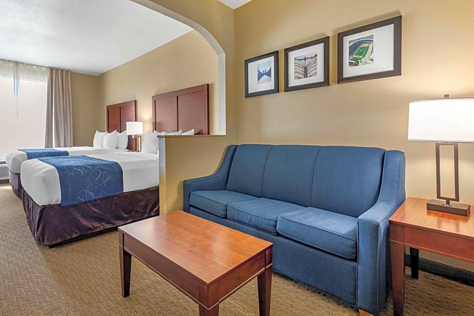 Comfort Suites Near Baylor University