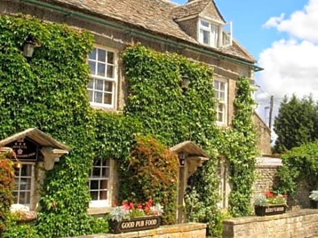 Inn For all seasons