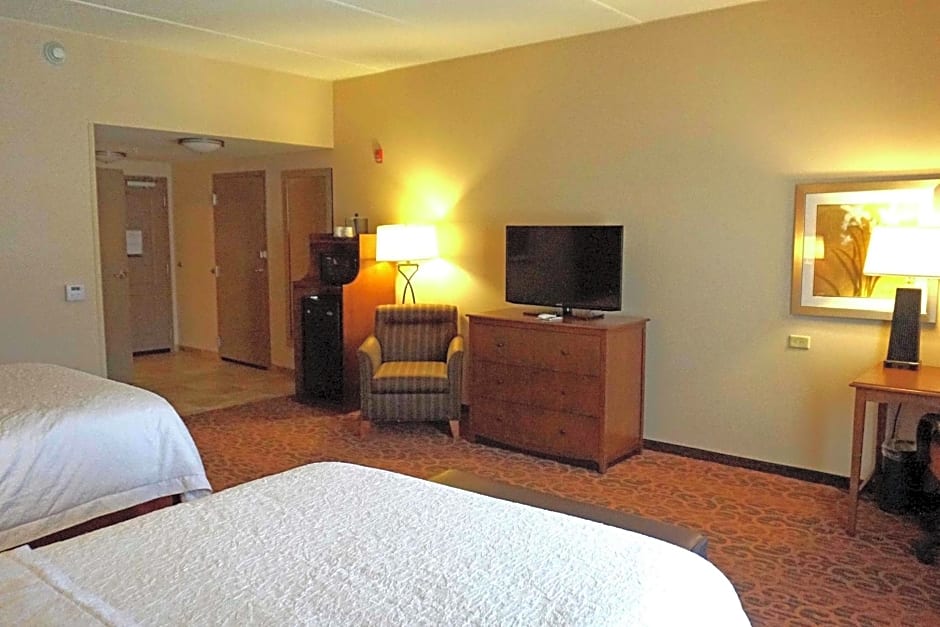 Hampton Inn By Hilton Waynesburg