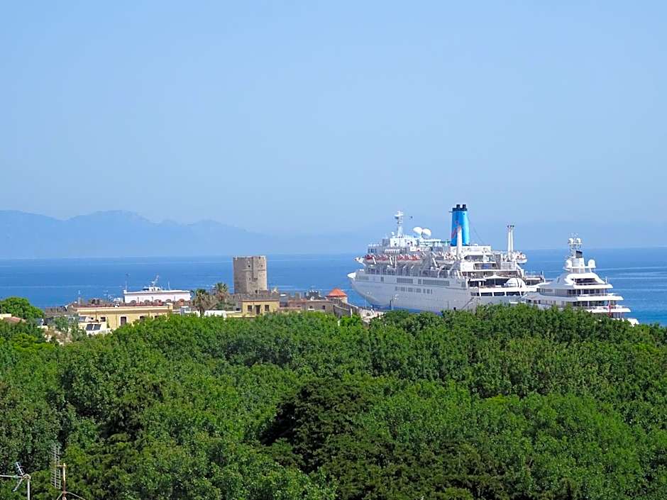 City Plus Rhodes Hotel