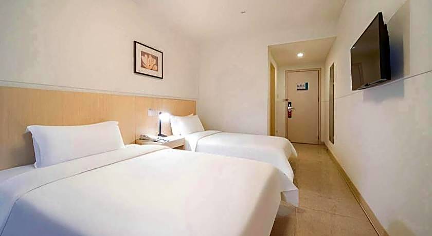 Jinjiang Inn Guangzhou Liwan Caihongqiao Metro Station
