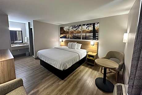 King Room - Non-Smoking