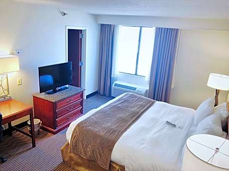 1 Queen Bed, Nonsmoking