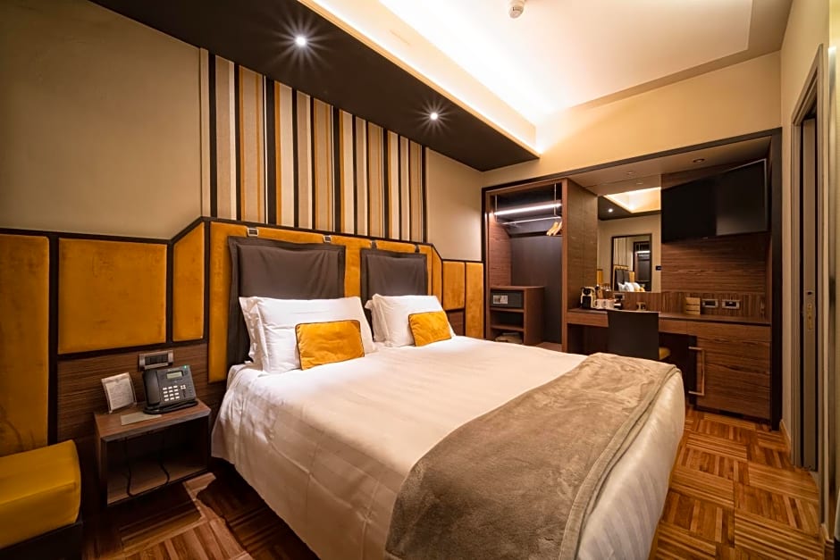 Solo Experience Hotel