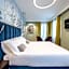 Glimpse Hotel