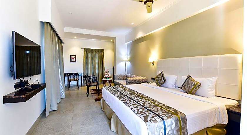 Silver Sands Serenity