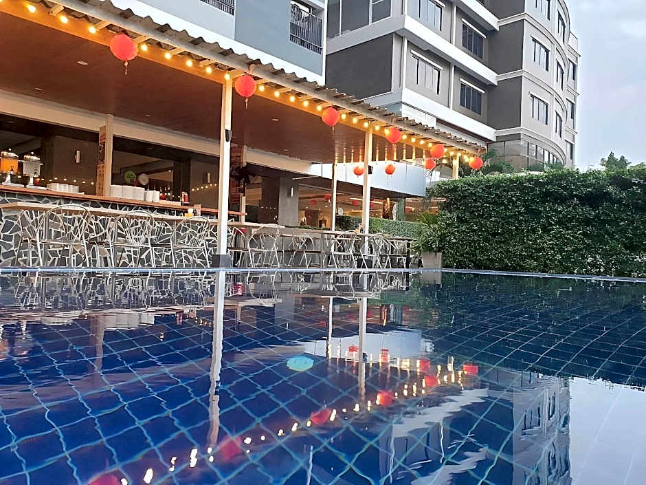 Grand Tara Garden Thai Hotel