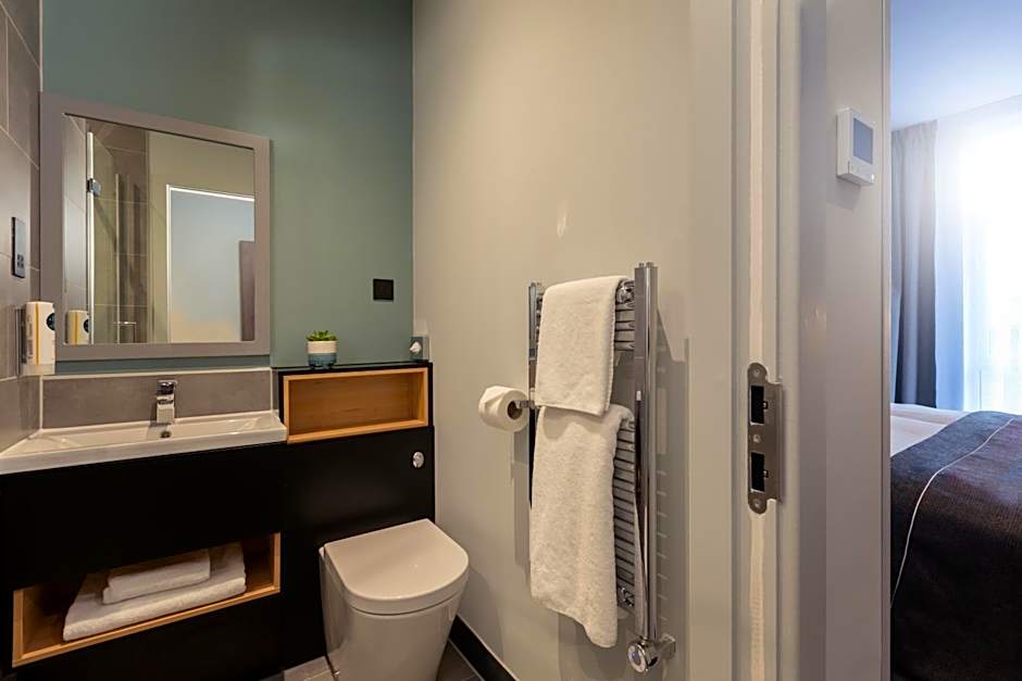 Holiday Inn - the niu, Loom Manchester North By IHG