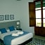 La Perla Granada Suites
