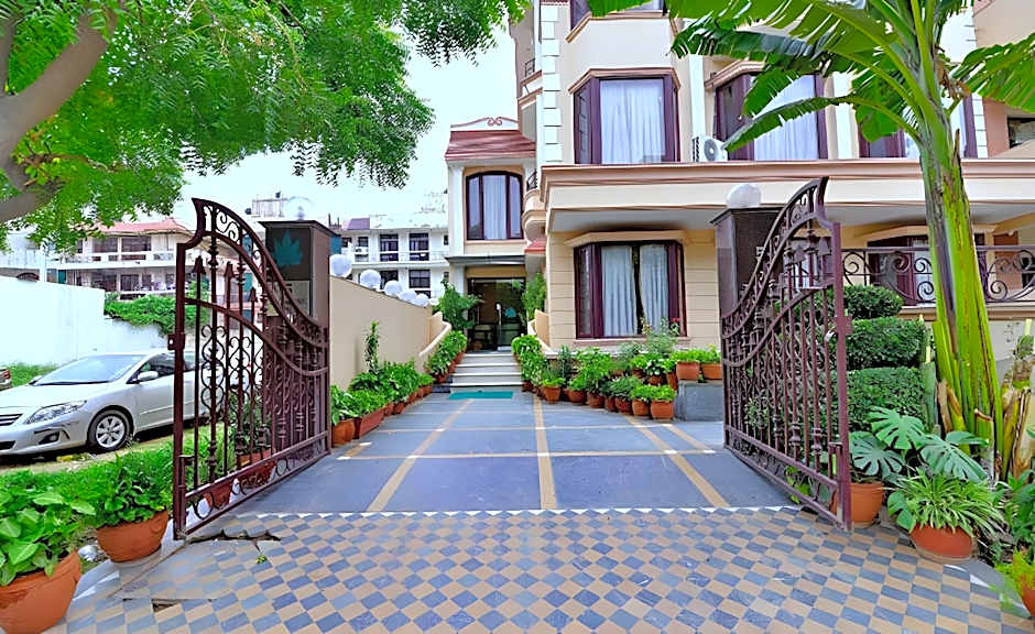 The Maple Leaf @ DLF Cyber City