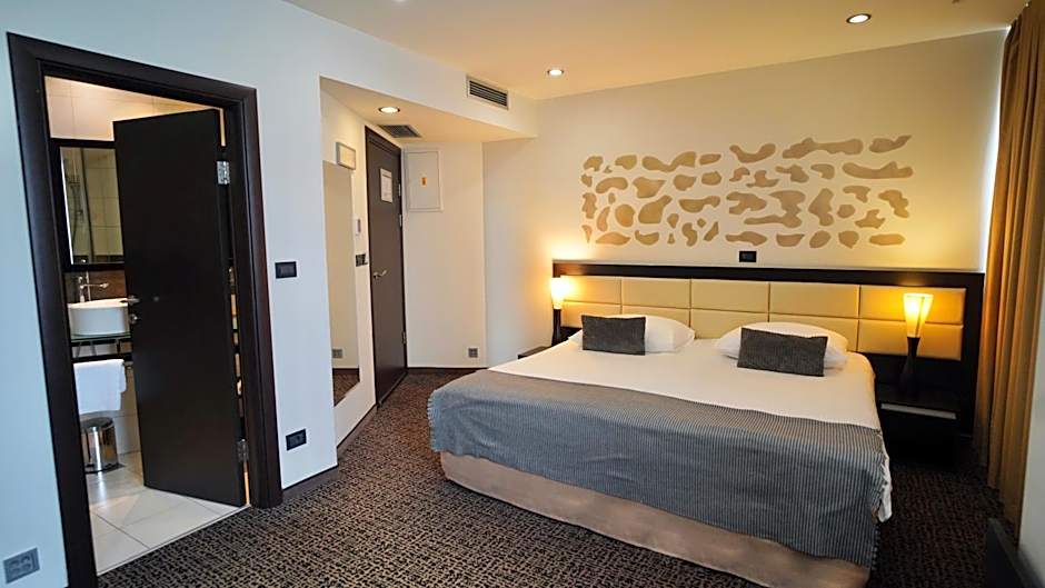 Hotel Diplomat