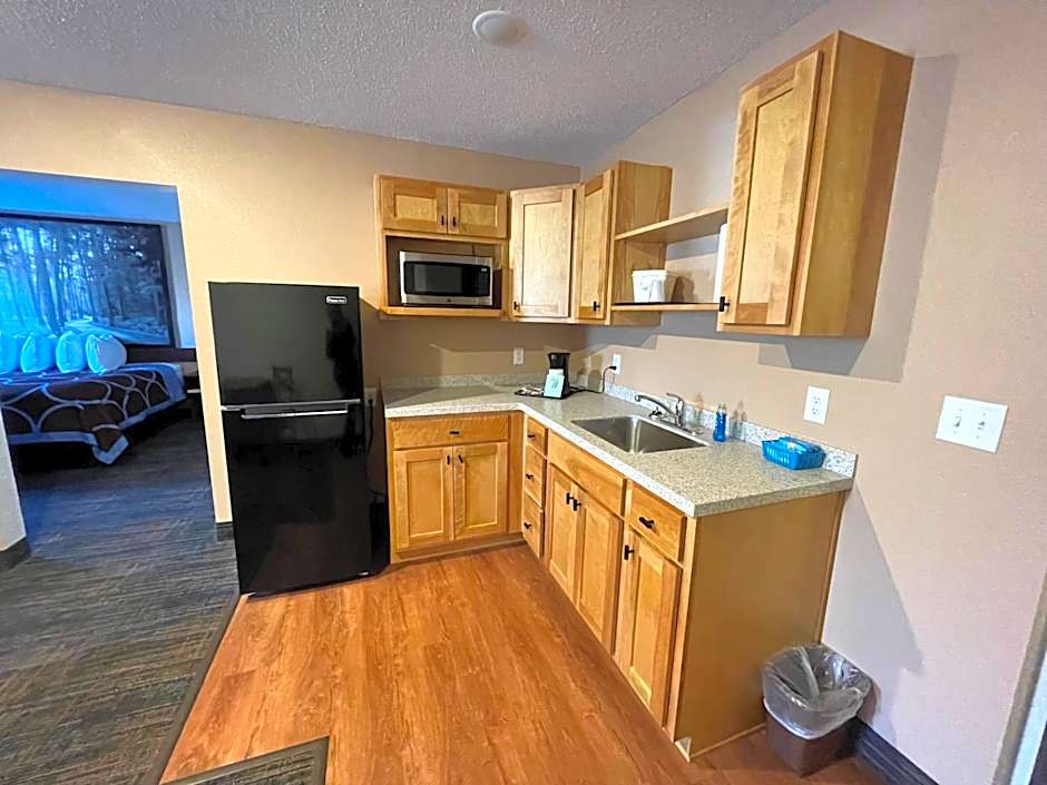 Super 8 by Wyndham Bemidji MN