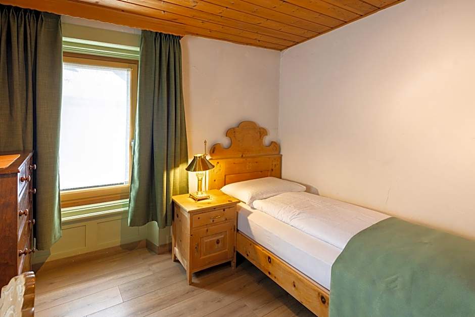 Hotel Alpina