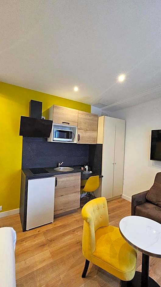 Panam Hotel GAMBETTA- Place Gambetta-Mairie du 20 emme