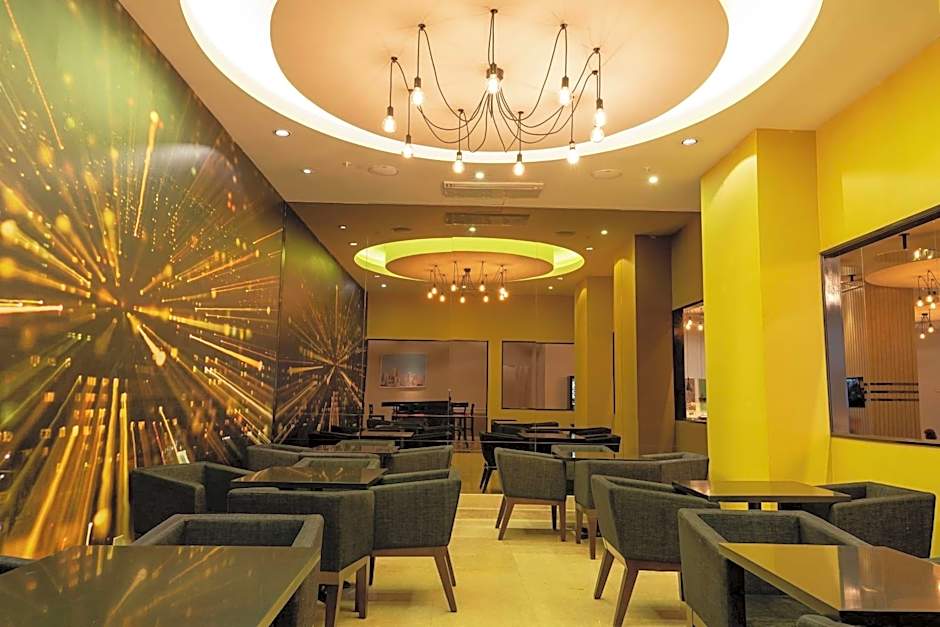 Hampton By Hilton Panama