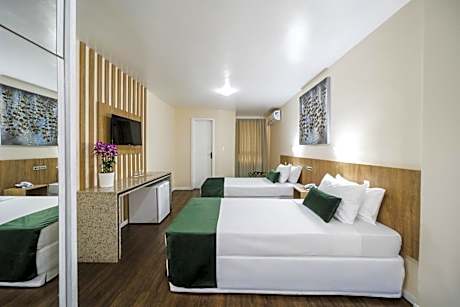 Standard Triple Room with Single Beds