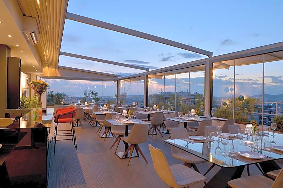 Athenaeum Smart Hotel