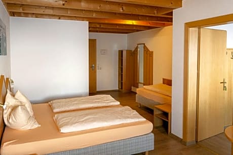 Five-Bed Room 